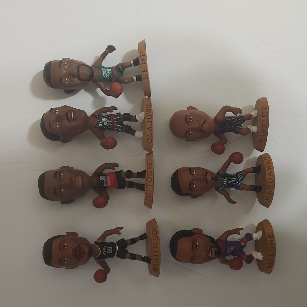 Vintage 1996 NBA Corinthian Headliners Figures Lot Of 7